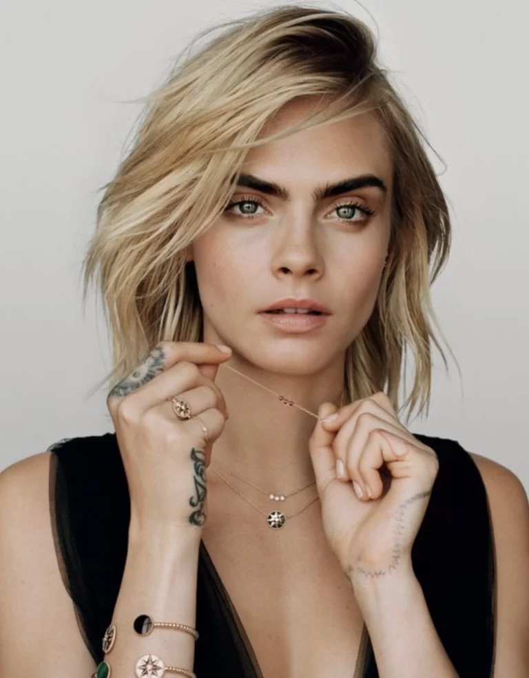 Cara Delevingne example for cool skin tone