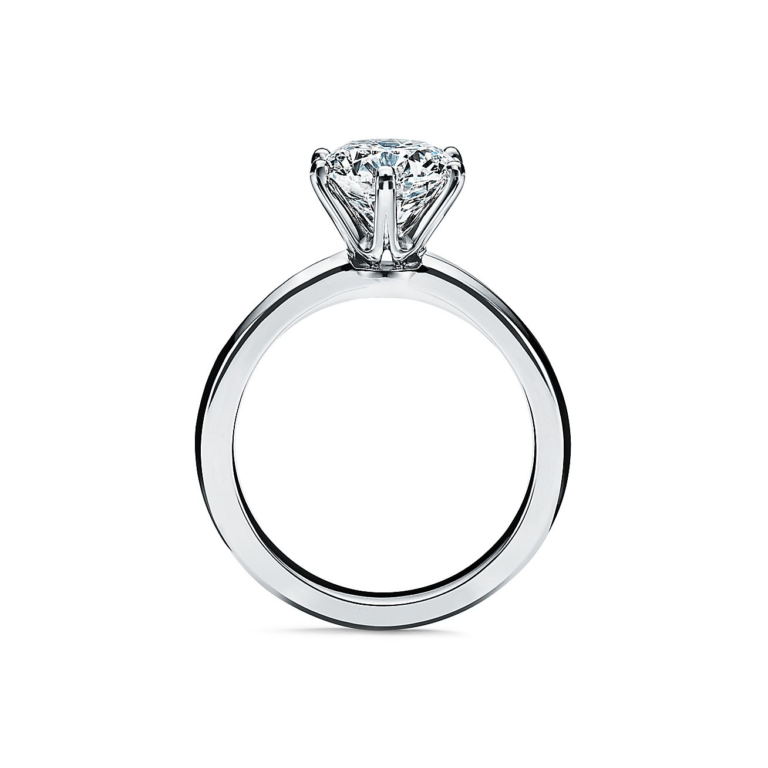 the-tiffany-setting-engagement-ring-in-platinum