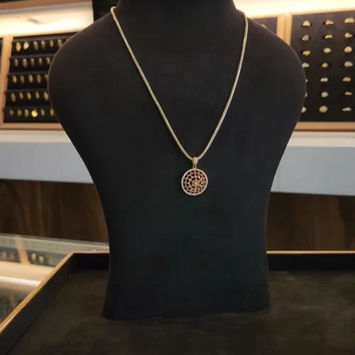 Minimalist Round Gold Necklace