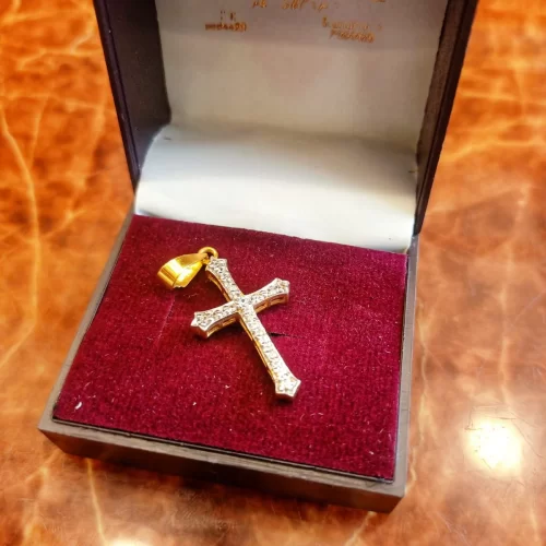 Holy Cross Pendant Gold