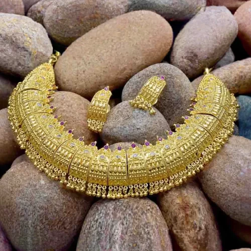 Poothali Jewellery necklace