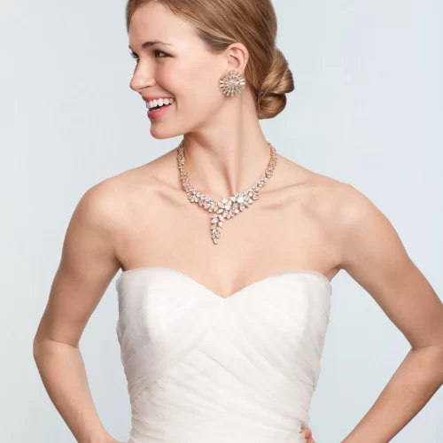sweetheart neckline with minimal necklace